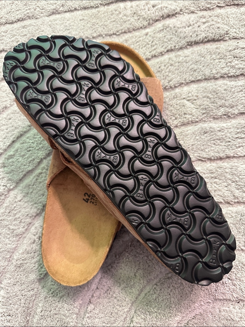 NEW- Men’s Birkenstock Brown Leather Crisscross Slide Sandals - Picture 5 of 7